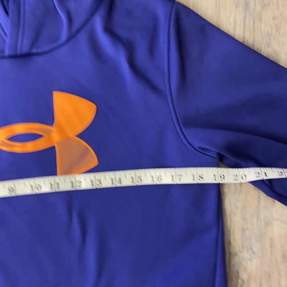 Under Armor hoodie boy or girl sweatshirt - Picture 8 of 8